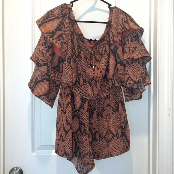 Olivaceous Pants - Olivaceous Pink Snake Skin Patterned Off shoulder shorts Romper size small